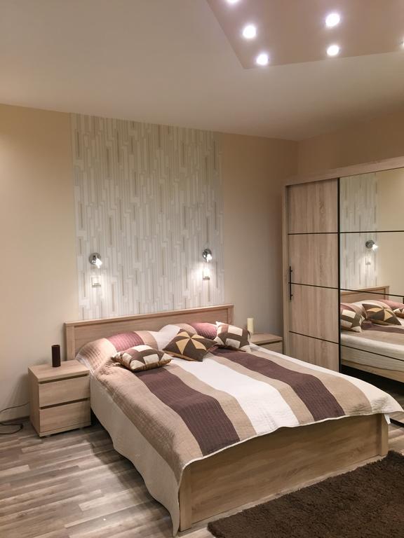 Solaris-Szeged Apartman Appartement Buitenkant foto