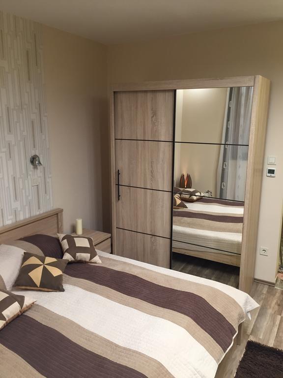 Solaris-Szeged Apartman Appartement Buitenkant foto